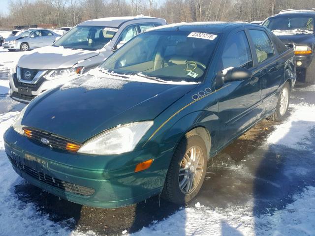 1FAFP3832YW148591 - 2000 FORD FOCUS ZTS GREEN photo 2