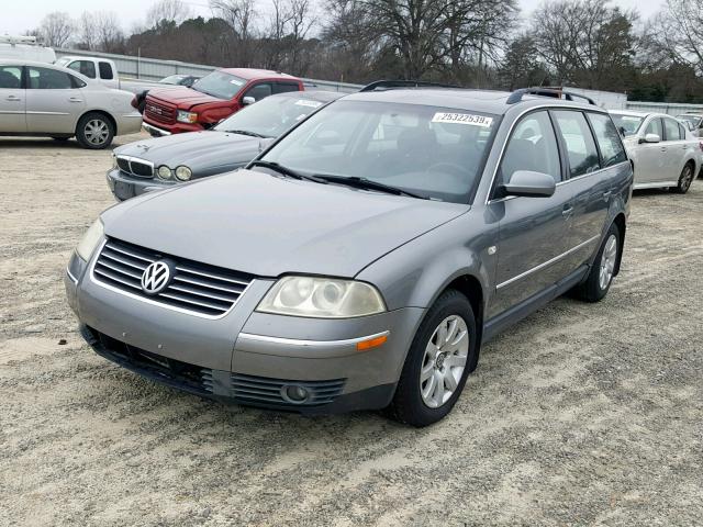 WVWVD63B61E312354 - 2001 VOLKSWAGEN PASSAT GLS GRAY photo 2