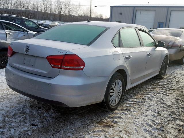 1VWAT7A34FC070618 - 2015 VOLKSWAGEN PASSAT S SILVER photo 4