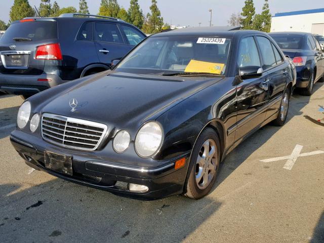 WDBJF65JX2B470405 - 2002 MERCEDES-BENZ E 320 BLACK photo 2