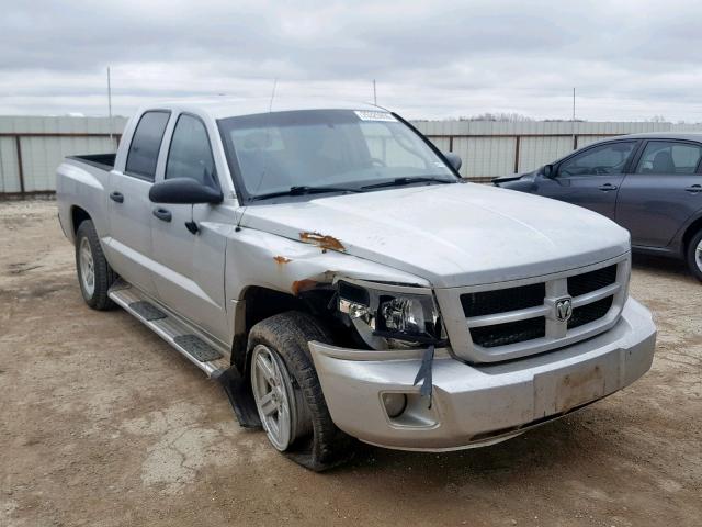 1D7HE38K08S596955 - 2008 DODGE DAKOTA SXT SILVER photo 1