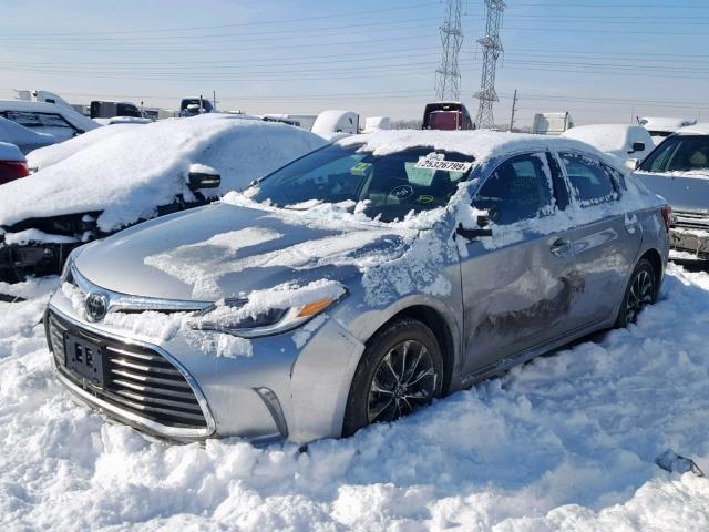 4T1BK1EB7JU285823 - 2018 TOYOTA AVALON XLE SILVER photo 2