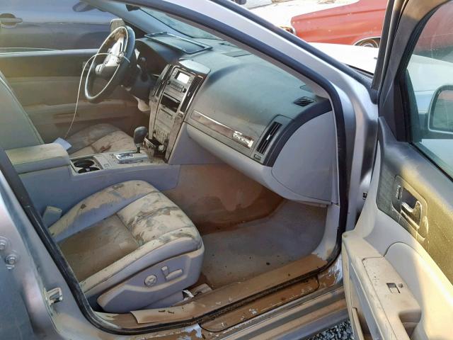 1G6DC67A950122716 - 2005 CADILLAC STS SILVER photo 5