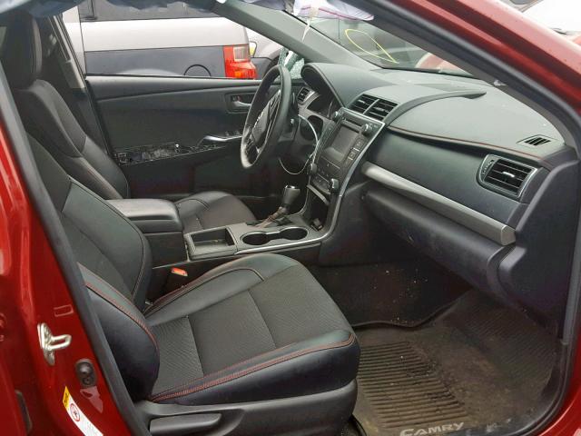 4T1BF1FK0HU726608 - 2017 TOYOTA CAMRY LE RED photo 5