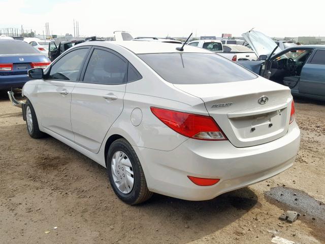 KMHCT4AE7GU995252 - 2016 HYUNDAI ACCENT SE WHITE photo 3