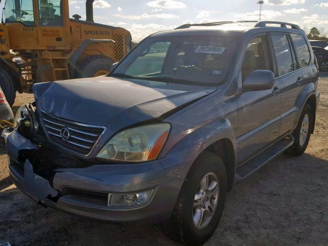 JTJBT20X350089432 - 2005 LEXUS GX 470 SILVER photo 2