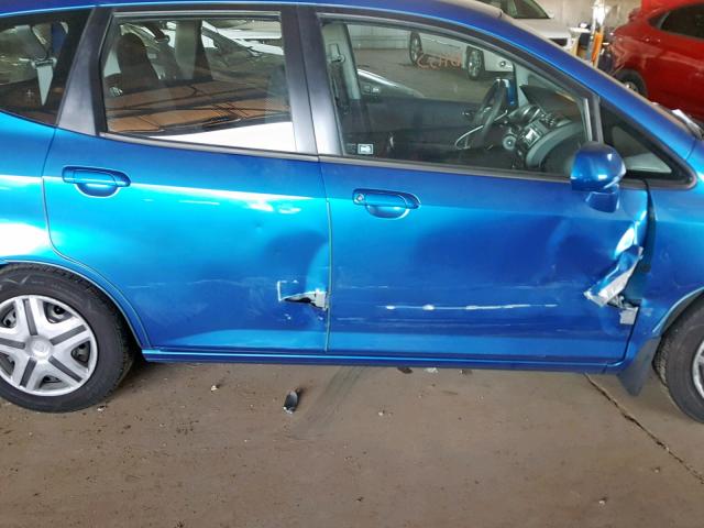 JHMGD38448S059885 - 2008 HONDA FIT BLUE photo 9