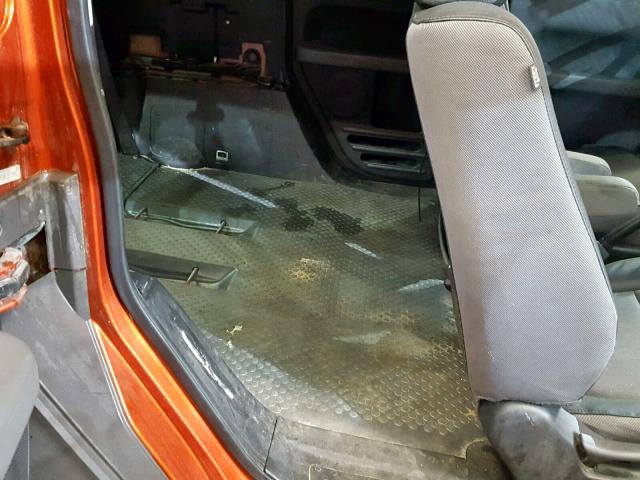 5J6YH18604L015798 - 2004 HONDA ELEMENT EX ORANGE photo 6