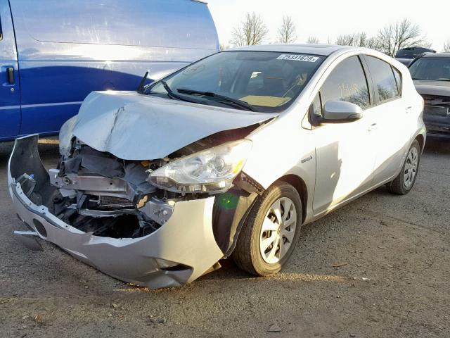 JTDKDTB31C1020925 - 2012 TOYOTA PRIUS C SILVER photo 2