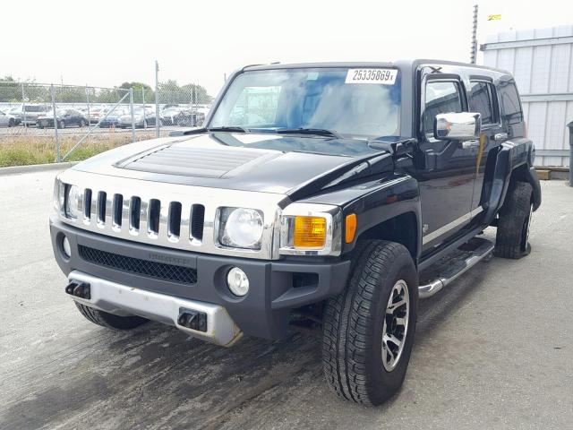 5GTEN13E798107686 - 2009 HUMMER H3 BLACK photo 2