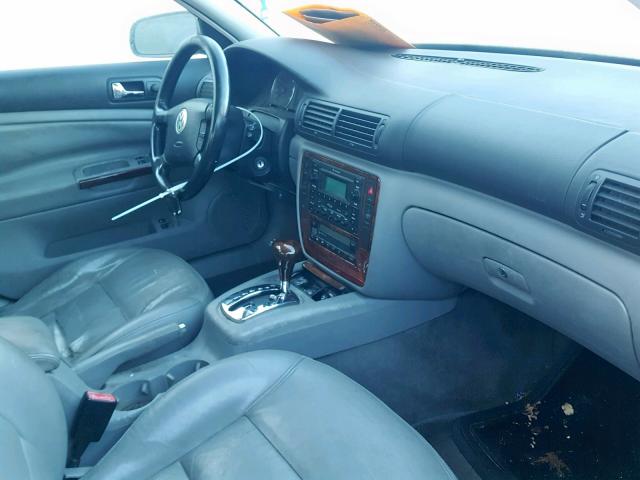 WVWRH63B44P040174 - 2004 VOLKSWAGEN PASSAT GLX 灰色 照片 5