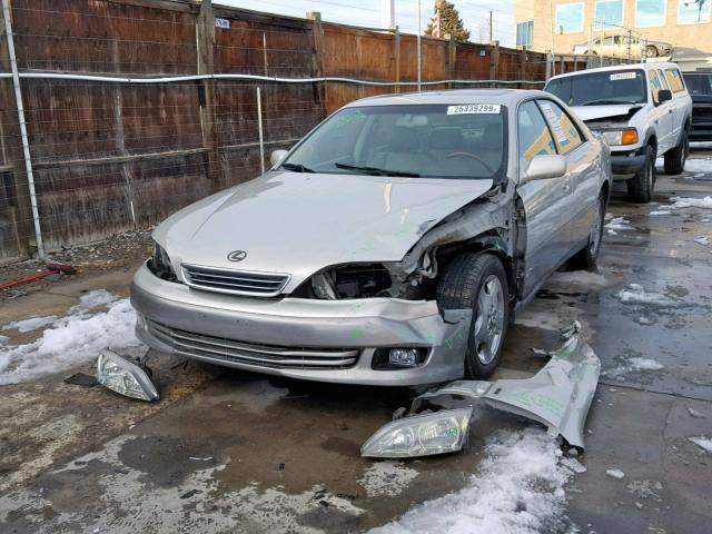 JT8BF28G210321591 - 2001 LEXUS ES 300 SILVER photo 9