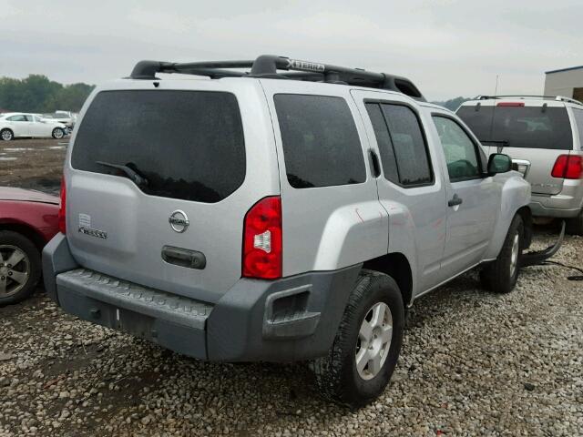 5N1AN08U27C514160 - 2007 NISSAN XTERRA 4.0 SILVER photo 4