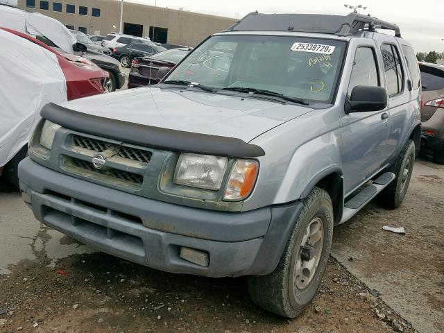 5N1ED28Y4YC597238 - 2000 NISSAN XTERRA XE SILVER photo 2