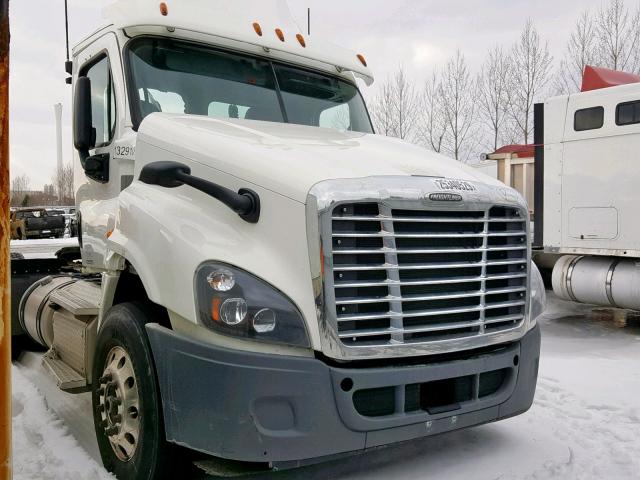 1FUJGED56GLHA3847 - 2016 FREIGHTLINER CASCADIA 1 WHITE photo 1