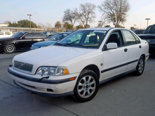 YV1VS255XYF515381 - 2000 VOLVO S40 WHITE photo 2