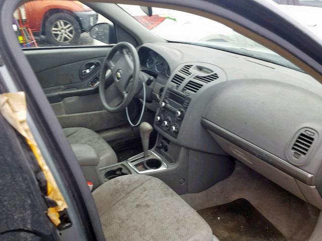 1G1ZS51F46F266699 - 2006 CHEVROLET MALIBU LS GRAY photo 5