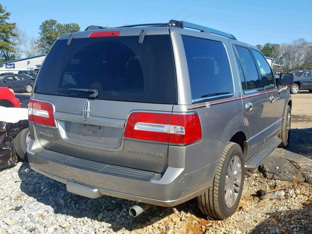 5LMFU28538LJ20355 - 2008 LINCOLN NAVIGATOR 银色 照片 4