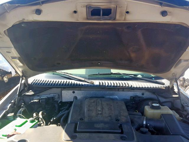 5LMFU28538LJ20355 - 2008 LINCOLN NAVIGATOR 银色 照片 7