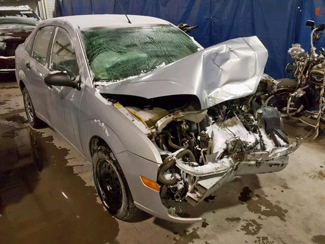 1FAFP34N87W196246 - 2007 FORD FOCUS ZX4 SILVER photo 1