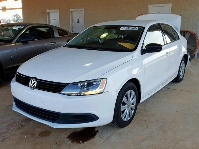 3VW2K7AJ3DM431189 - 2013 VOLKSWAGEN JETTA BASE WHITE photo 2