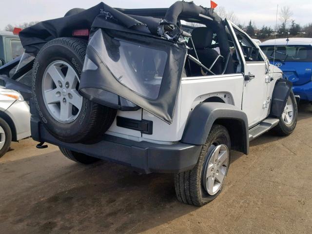 1C4AJWAG9FL520849 - 2015 JEEP WRANGLER S WHITE photo 4