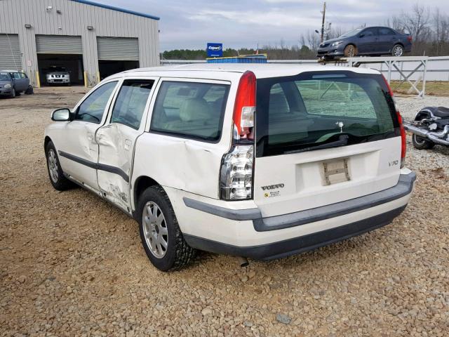 YV1SW61R722236511 - 2002 VOLVO V70 WHITE photo 3