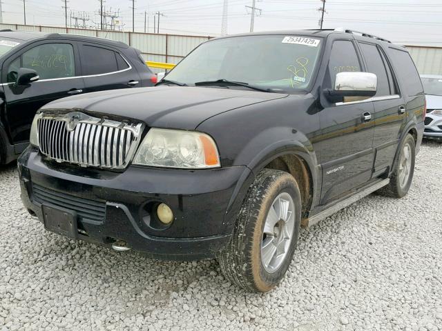 5LMFU28R04LJ32461 - 2004 LINCOLN NAVIGATOR BLACK photo 2