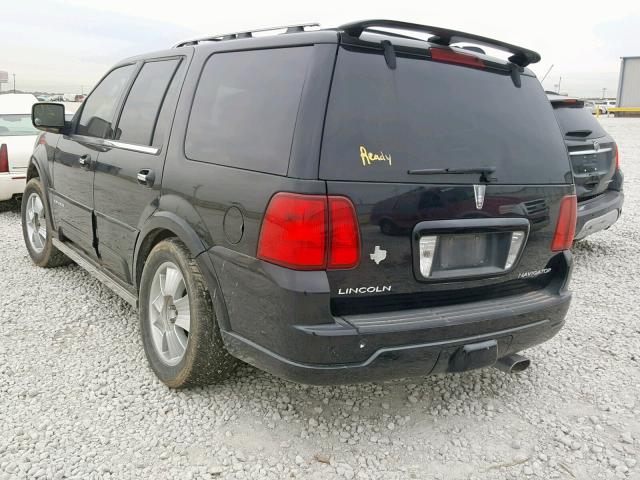 5LMFU28R04LJ32461 - 2004 LINCOLN NAVIGATOR BLACK photo 3
