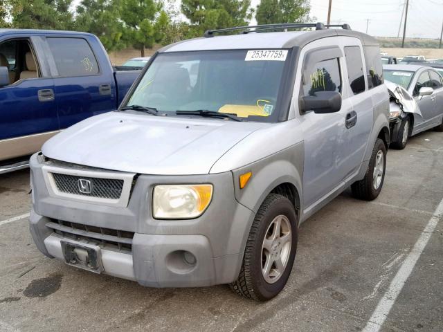 5J6YH28263L005472 - 2003 HONDA ELEMENT DX SILVER photo 2