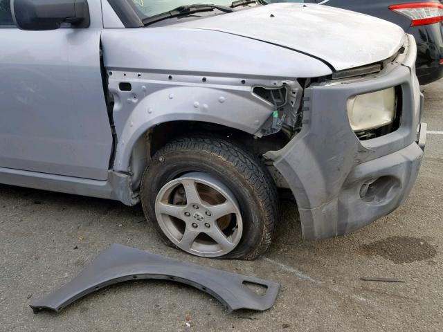 5J6YH28263L005472 - 2003 HONDA ELEMENT DX SILVER photo 9