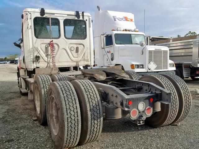 3AKJHLDV8JSJZ0583 - 2018 FREIGHTLINER CASCADIA 1 WHITE photo 3