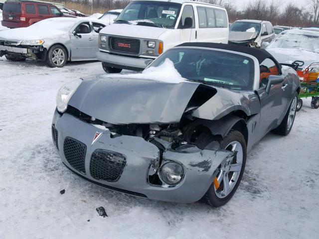 1G2MG35X07Y119087 - 2007 PONTIAC SOLSTICE G GRAY photo 2