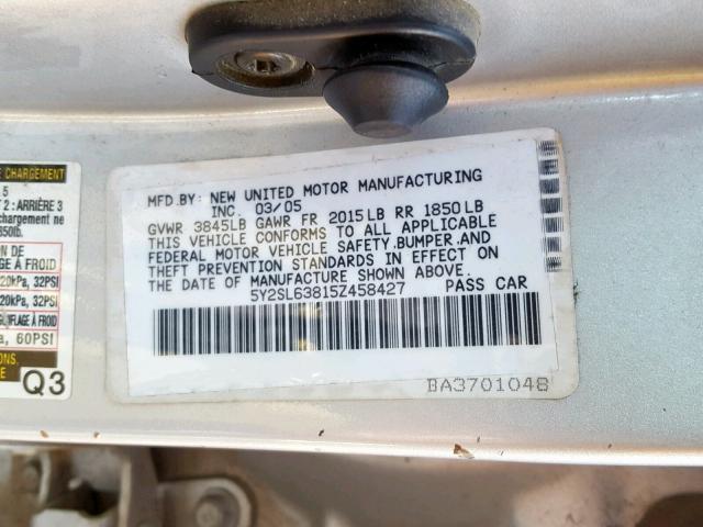 5Y2SL63815Z458427 - 2005 PONTIAC VIBE SILVER photo 10