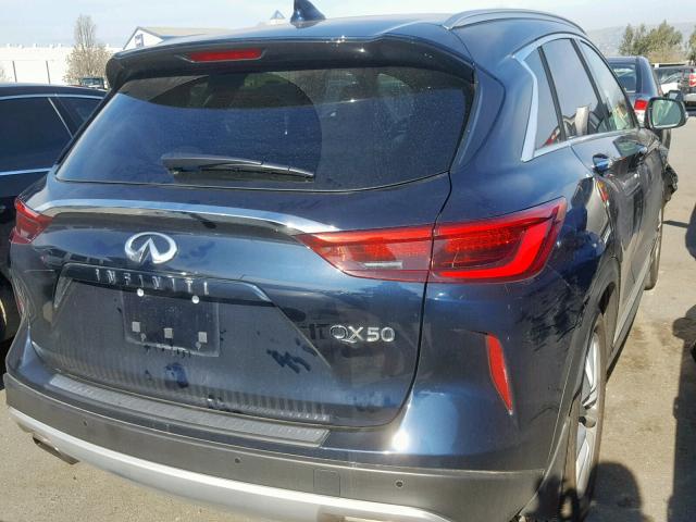 3PCAJ5M13KF107811 - 2019 INFINITI QX50 ESSEN BLUE photo 4