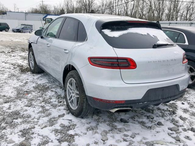 WP1AA2A52JLB02681 - 2018 PORSCHE MACAN SILVER photo 3