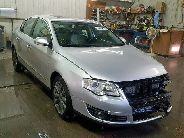 WVWJM7AN1AE107168 - 2010 VOLKSWAGEN PASSAT KOM SILVER photo 1