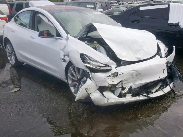 5YJ3E1EB1JF082239 - 2018 TESLA MODEL 3 WHITE photo 1