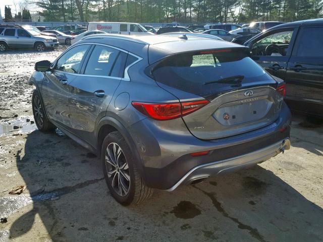 SJKCH5CR5HA024357 - 2017 INFINITI QX30 BASE GRAY photo 3