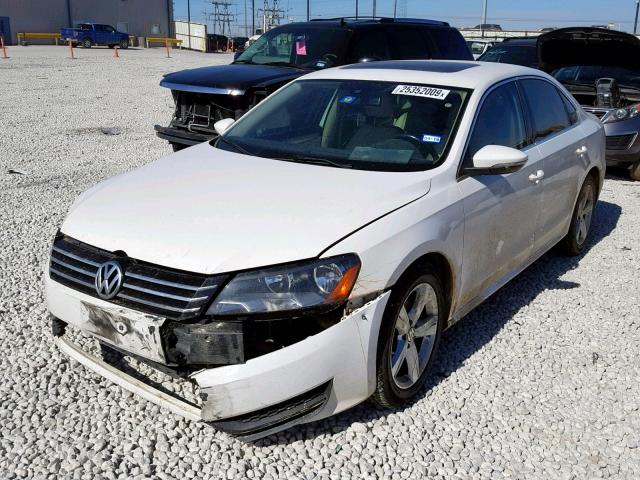 1VWBH7A38CC067092 - 2012 VOLKSWAGEN PASSAT SE WHITE photo 2