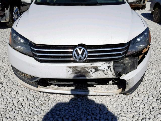 1VWBH7A38CC067092 - 2012 VOLKSWAGEN PASSAT SE WHITE photo 9