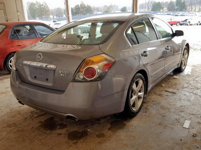 1N4BL21E68C238120 - 2008 NISSAN ALTIMA 3.5 SILVER photo 4