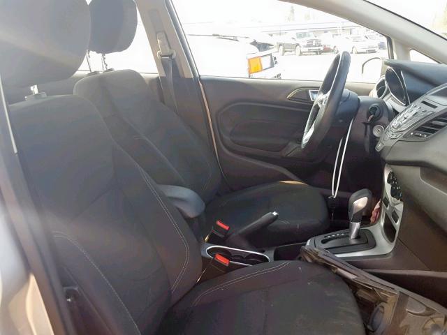 3FADP4BJXFM211051 - 2015 FORD FIESTA SE SILVER photo 5