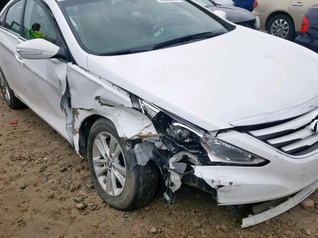 5NPEB4AC9EH939657 - 2014 HYUNDAI SONATA GLS WHITE photo 9