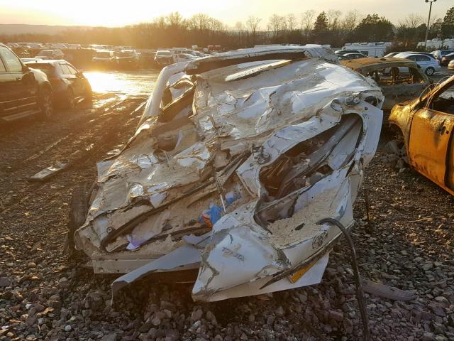 JTEES43A482056367 - 2008 TOYOTA HIGHLANDER WHITE photo 9