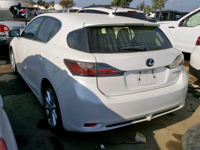 JTHKD5BH9D2173117 - 2013 LEXUS CT 200 WHITE photo 3