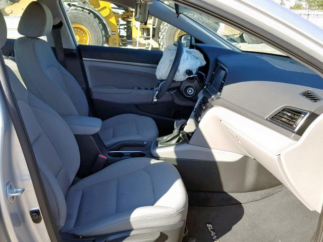 5NPD84LF6HH029051 - 2017 HYUNDAI ELANTRA SILVER photo 5