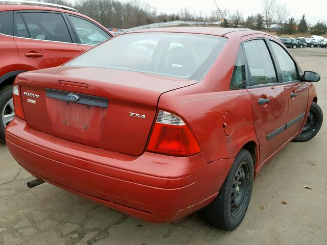 1FAFP34N95W145870 - 2005 FORD FOCUS ZX4 RED photo 4