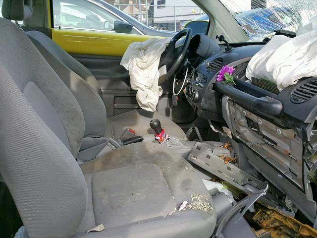 3VWCT21C71M403672 - 2001 VOLKSWAGEN NEW BEETLE Sarı foto 5