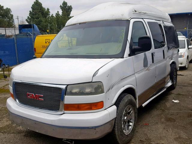 1GDFG15T761226663 - 2006 GMC SAVANA RV WHITE photo 2